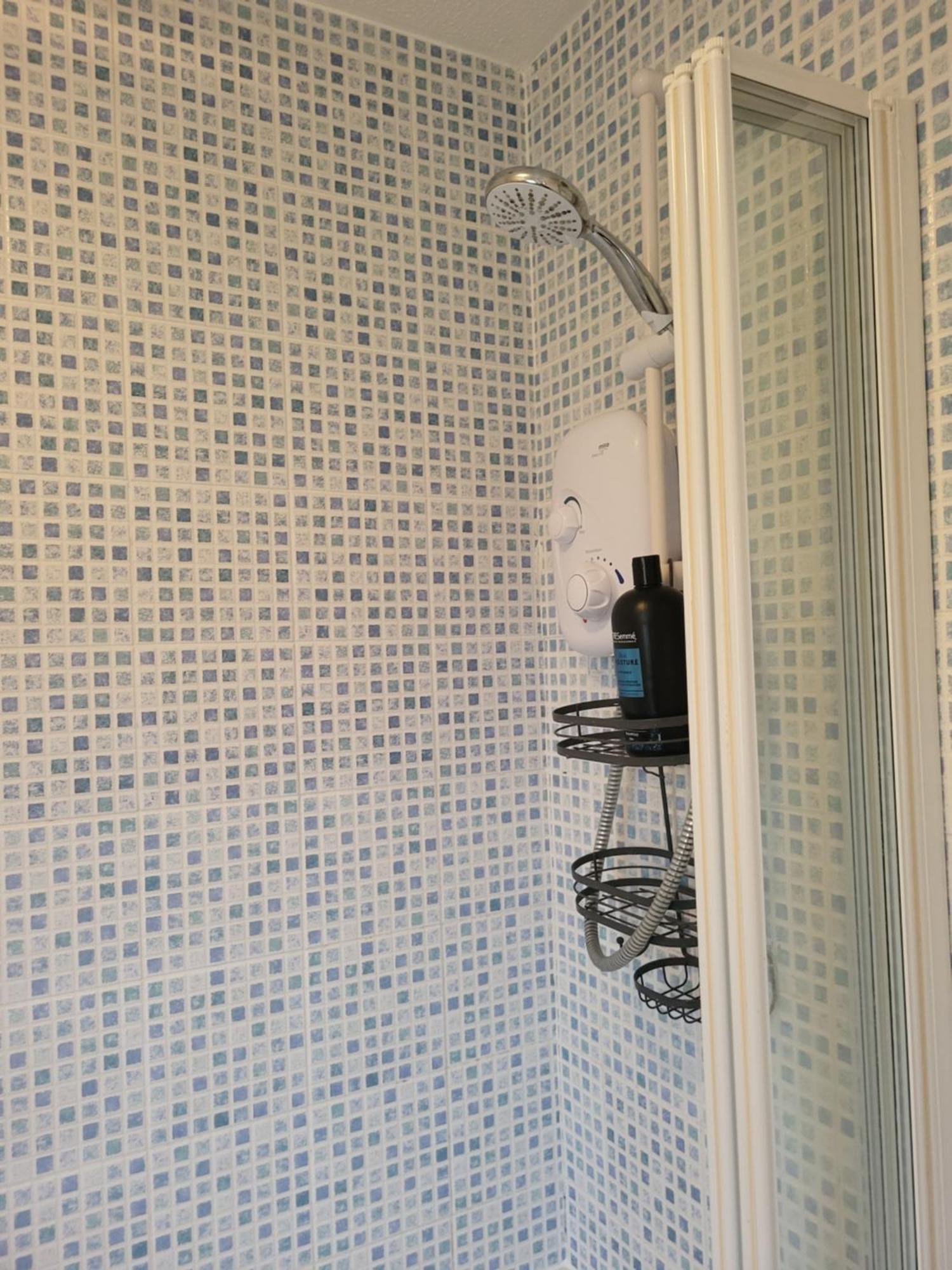 Вилла Grayz Townhouse - Free Onsite Parking For 2 Cars Линкольн Экстерьер фото